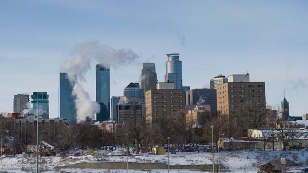 
                <strong>Welche Zahl ist größer?</strong><br>
                Temperatur beim Kickoff in Minnesota: 2/3Punkte im ersten Viertel: 11/10
              