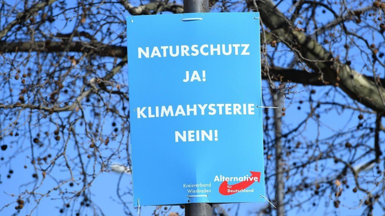 2019: "Klima-Hysterie". Die Wortverbindung ziehe wichtige Debatten zum Klimaschutz ins Lächerliche.