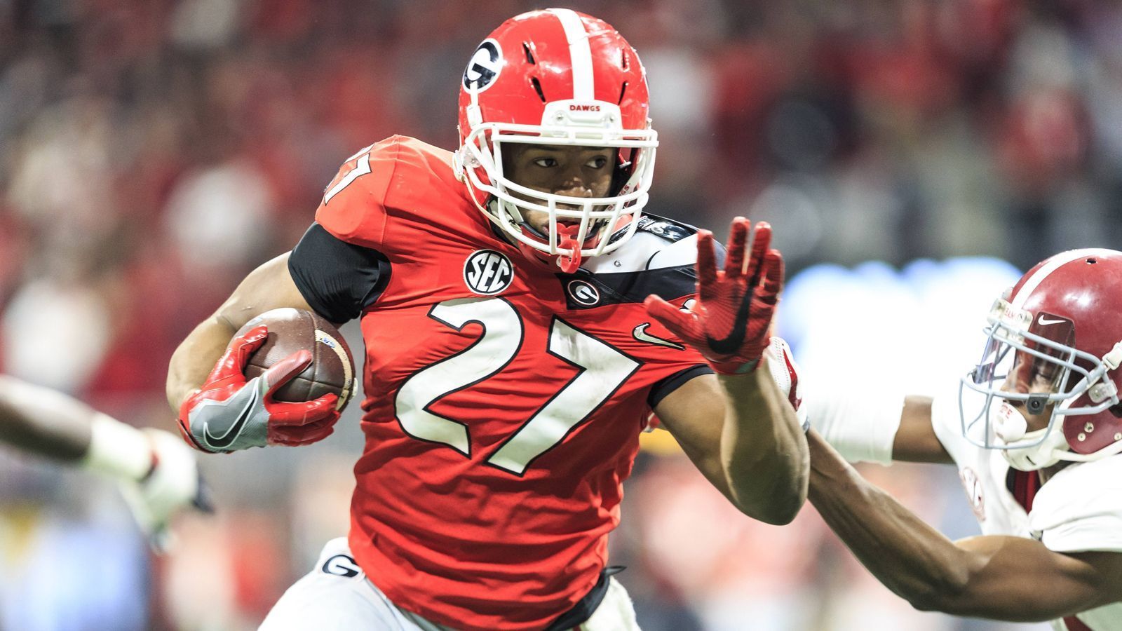 
                <strong>Nick Chubb (Cleveland Browns)</strong><br>
                College: Georgia BulldogsPosition: Running BackJahre am College: 4College-Stats: 4769 Rushing Yards - 44 Rushing Touchdowns - 6,3 Yards/LaufGedrafted: 2018 an 35. Stelle von den Cleveland Browns
              