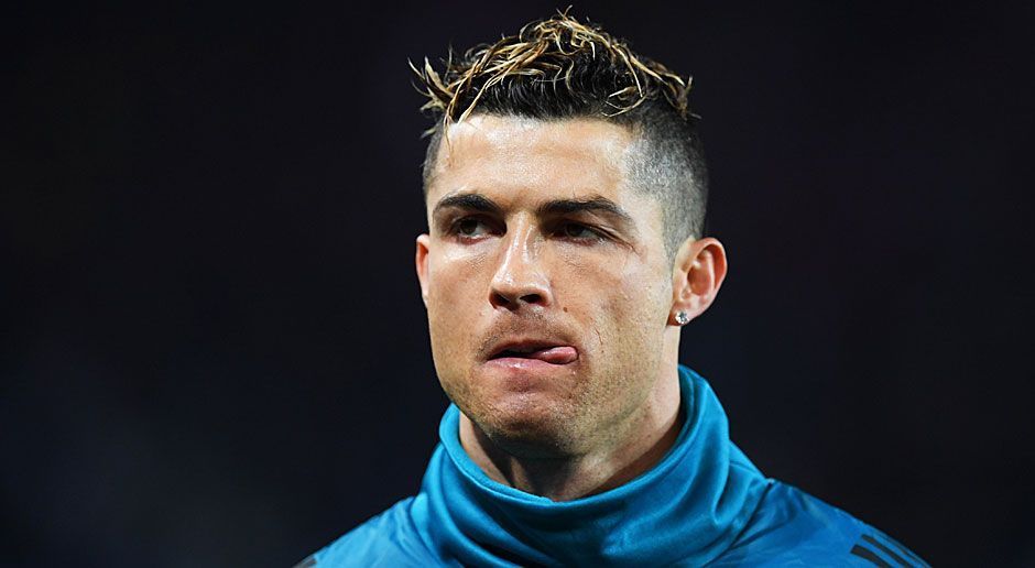 
                <strong>Rechter Stürmer: Cristiano Ronaldo</strong><br>
                seit 2009/2010 Teamkollegen bei Real Madrid
              