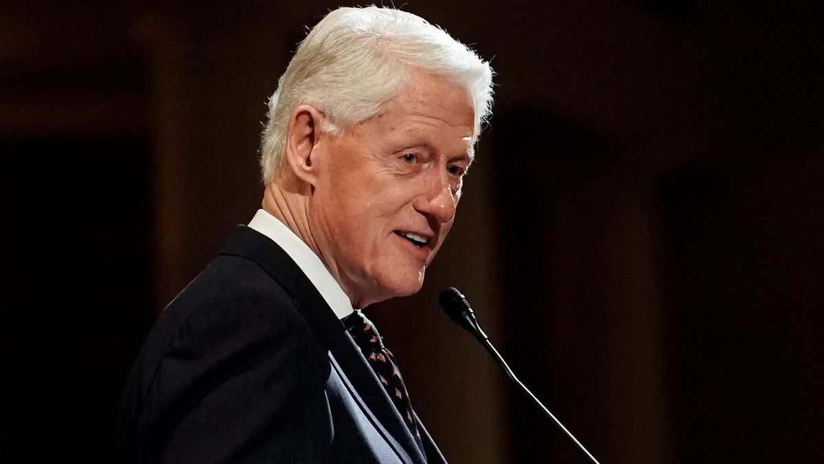 Der 42. Präsident der Vereinigten Staaten, Bill Clinton, gerät erneut in die Fänge des Falls um Jeffrey Epstein. 