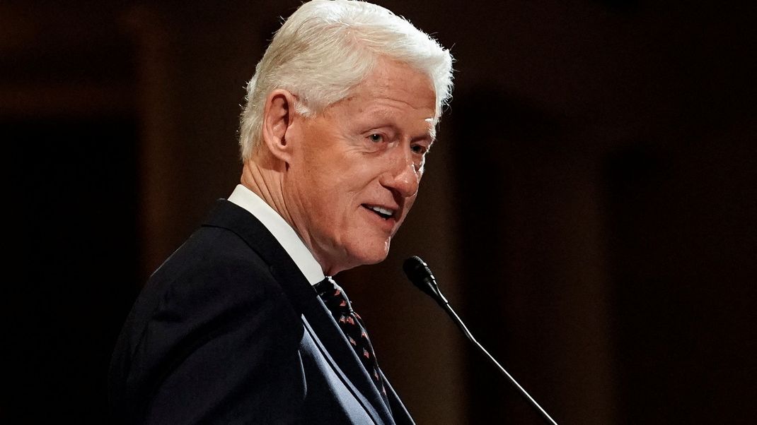 Der 42. Präsident der Vereinigten Staaten, Bill Clinton, ist in den Fall Jeffrey Epstein verwickelt.