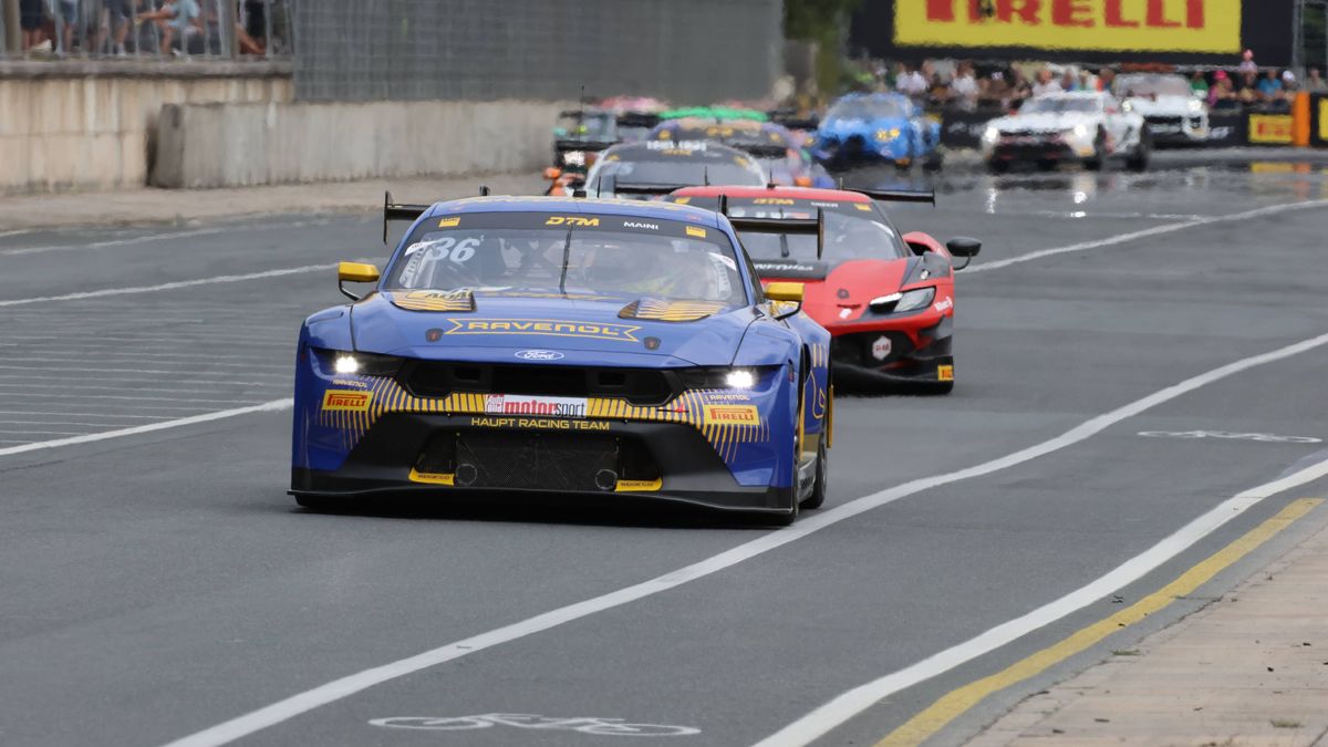 RECORD DATE NOT STATED 36 Arjun Maini (IND), Ford Mustang GT3, Team: Haupt Racing Team (GER) vor 10 Ben Green (GBR), Ferrari 296 GT3, Team: Emil Frey Racing (CHE) GER, Motorsport, DTM 2025, Qualifi...