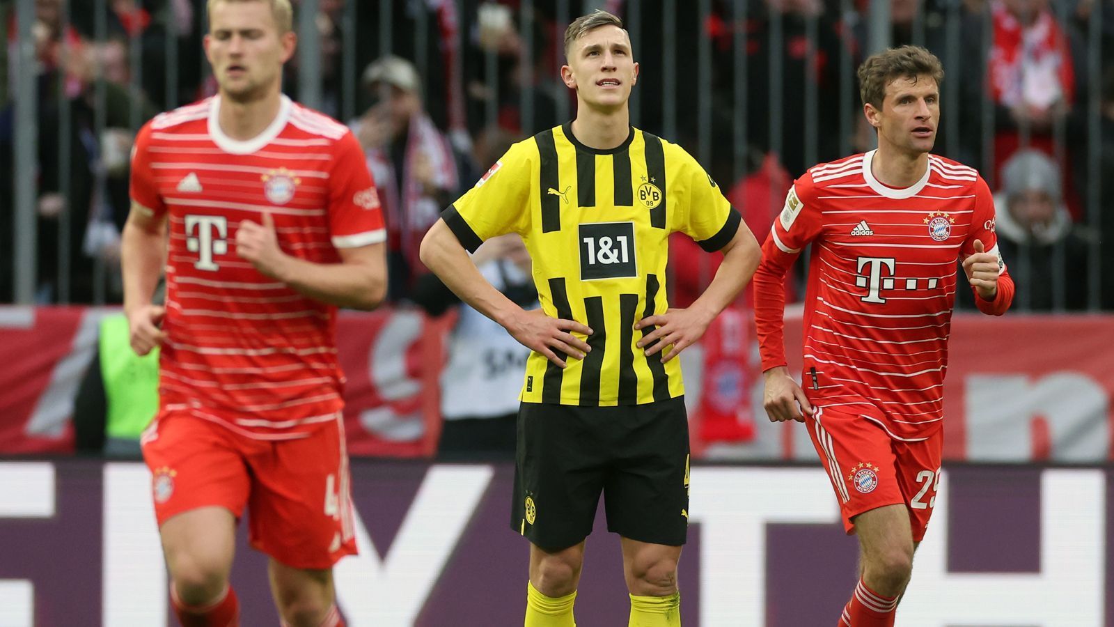 
                <strong>Nico Schlotterbeck (Borussia Dortmund)</strong><br>
                Der Innenverteidiger verliert vor dem 0:2 im Strafraum das Kopfballduell gegen de Ligt. Wie Süle kann auch Schlotterbeck den Angriffswirbel der Bayern nicht unterbinden. ran-Note: 5
              