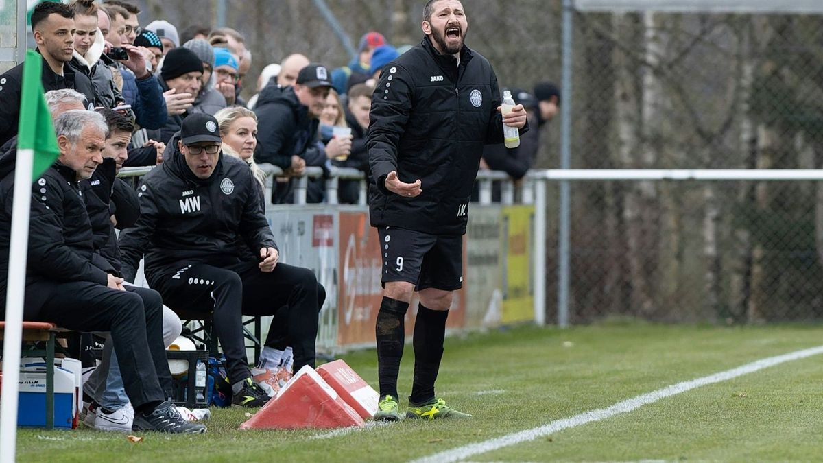 Mölders in seiner Zeit als Spieltrainer in Landsberg