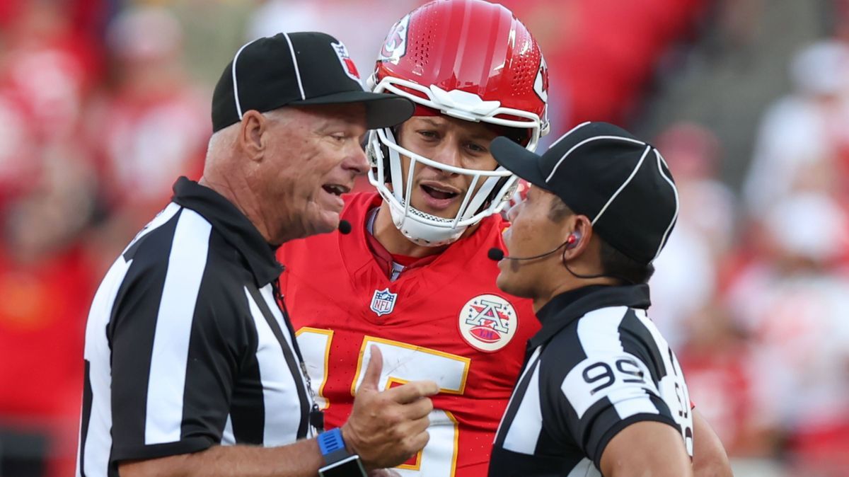 KANSAS CITY, MO - SEPTEMBER 15: Kansas City Chiefs quarterback Patrick Mahomes (15) looks in as the referees discuss a pass interference call on 4th and 16 late in the fourth quarter of an NFL, Ame...