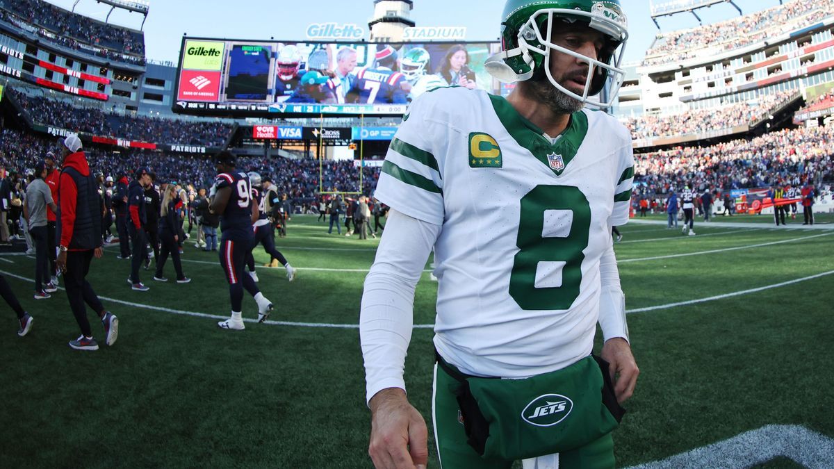 New York Jets v New England Patriots