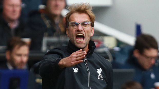 
                <strong>Emotionen</strong><br>
                Kurz vor Ende der ersten Halbzeit wird Jürgen Klopp richtig sauer. Mit etwas Glück hält seine Mannschaft ein torloses Remis zur Halbzeit. Im zweiten Durchgang wird sein Team wieder besser.
              