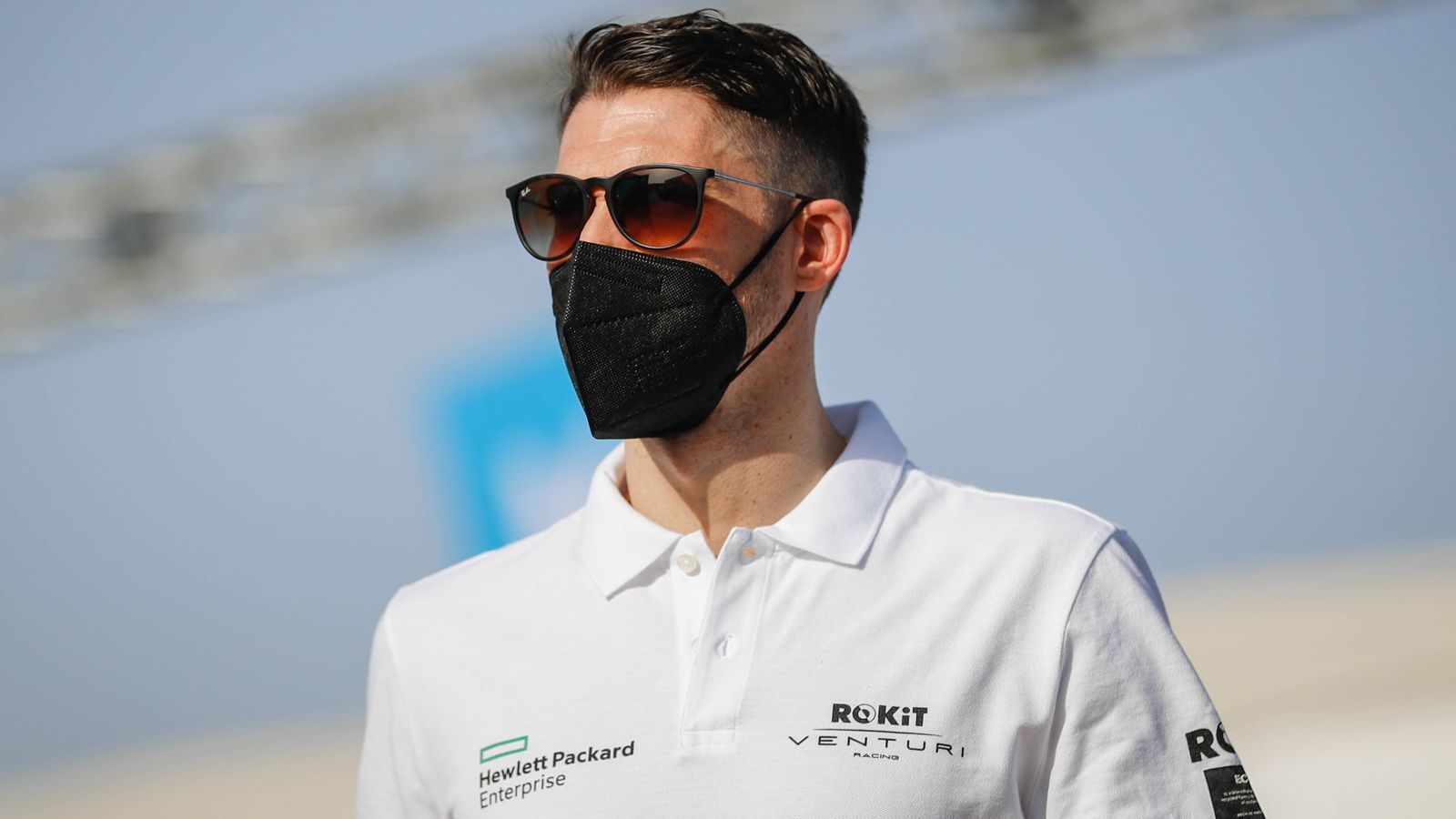 
                <strong>Edoardo Mortara (Venturi)</strong><br>
                Edoardo Mortara hat den Titel in der vergangenen Saison auf dramatische Art und Weise verloren, wurde Vize-Weltmeister. Was bedeutet: Er dürfte in diesem Jahr erneut angreifen. Seine Chancen stehen bei dem erfahrenen Team und mit den Mercedes-Antrieben so gut wie 2021. Konkurrenz kommt aber auch aus dem eigenen Stall.
              