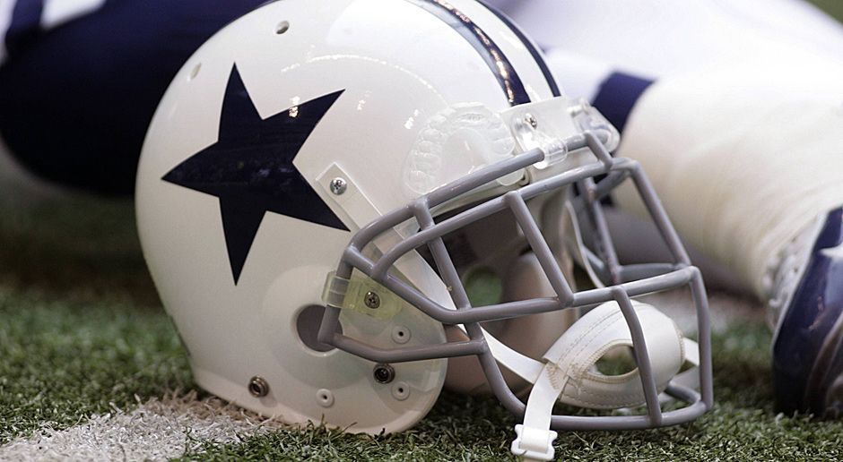 
                <strong>Larry Cole</strong><br>
                6. Platz - Larry Cole (26 Einsätze): Der Defensive End spielte zwischen 1968 und 1980 für die Cowboys. Er war einer der Spieler, die 2012 eine Sammelklage gegen die NFL einreichten, wegen der Spätfolgen von Gehirnerschütterungen.
              