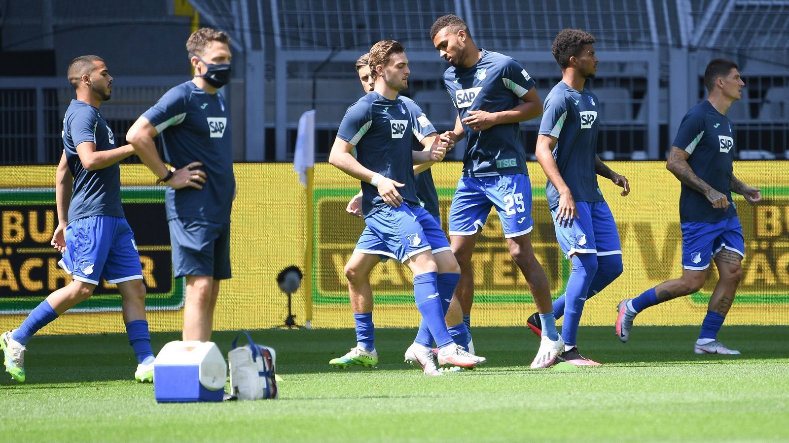 
                <strong>Donnerstag, 13. August</strong><br>
                TSG 1899 Hoffenheim - Wehen Wiesbaden 7:1
              