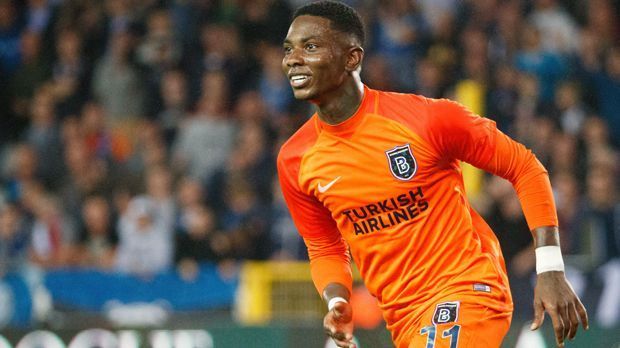 
                <strong>Eljero Elia (Medipol Basaksehir)</strong><br>
                Emmanuel Adebayor, Gael Clichy, Eljero Elia - der türkische Vize-Meister Medipol Basaksehir hat sich mittlerweile zahlreiche, etwas in die Jahre gekommene, Altstars geschnappt. Letztgenannter Elia war zum Saisonstart gegen Bursaspor der Matchwinner beim 1:0-Sieg. Der Niederländer, der von Meister Feyenoord Rotterdam in die Türkei wechselte, erzielte den Siegestreffer für den Klub aus Istanbul. Die Bundesliga-Fans kennen den 30-Jährigen noch aus seiner Zeit beim Hamburger SV bzw. Werder Bremen.
              