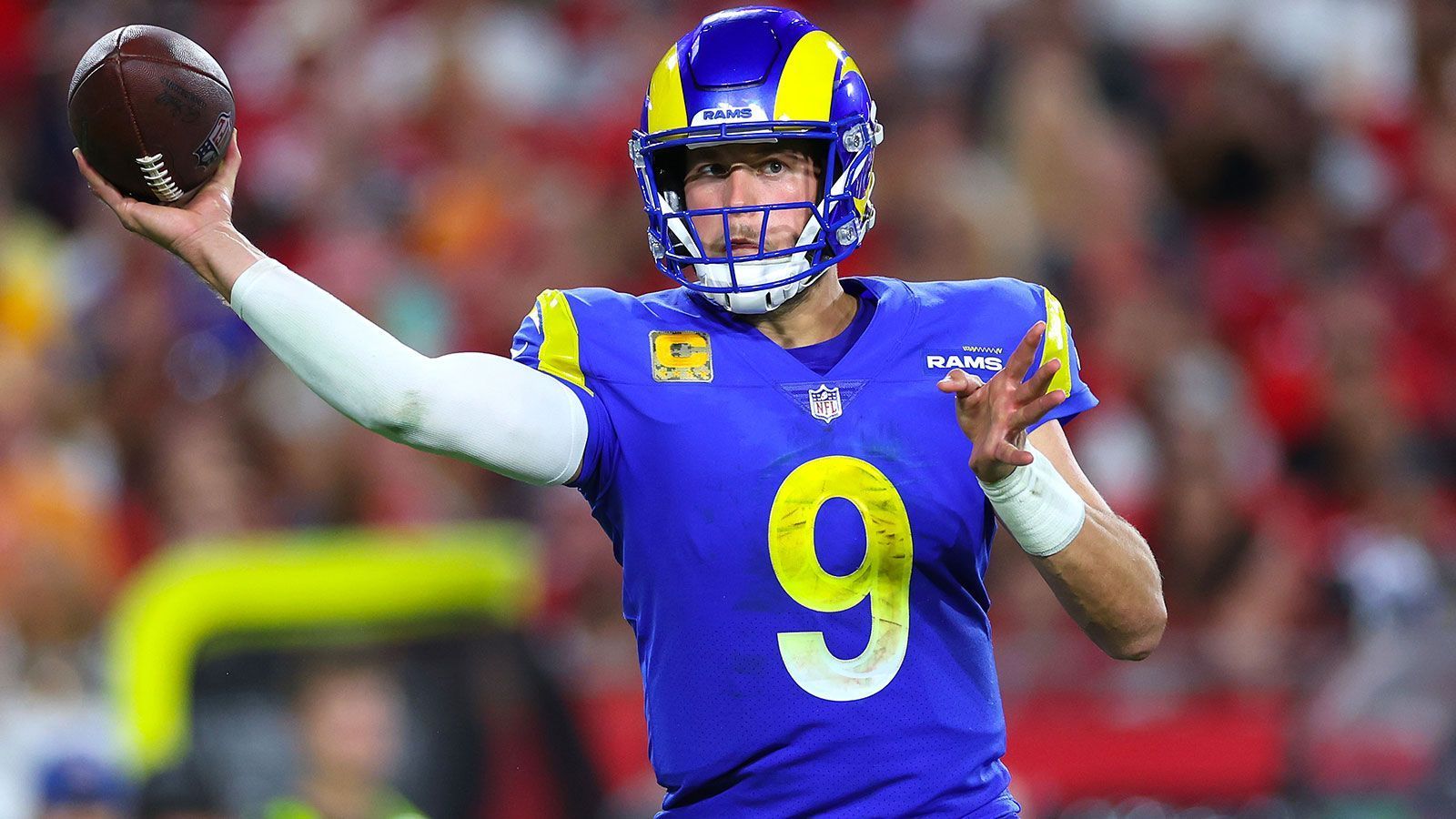 
                <strong>Platz 6 (geteilt): Matthew Stafford (Los Angeles Rams)</strong><br>
                &#x2022; Vertrag bis: 2024<br>&#x2022; Gesamtgehalt: 160.000.000 US-Dollar<br>&#x2022; Garantiesumme des Vertrages: 130.000.000 US-Dollar<br>&#x2022; Durchschnittsgehalt: 40.000.000 US-Dollar<br>
              