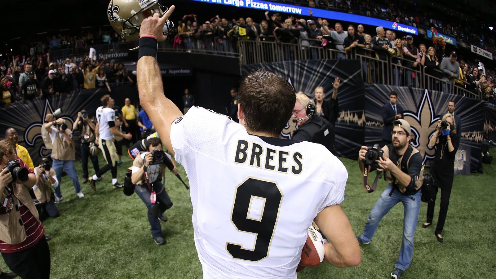 
                <strong>Mehr Siege als Drew Brees</strong><br>
                Drew Brees mag den Rekord für die meisten Passing Yards in der NFL-Geschichte halten, an die Playoff-Siege Flaccos kommt der Quarterback der New Orleans Saints allerdings nicht heran.Siege von Joe Flacco: 10 - Siege von Drew Brees: 8
              