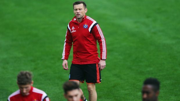 
                <strong>Hamburger SV</strong><br>
                Hamburger SV: Um 15:00 Uhr am 4. Januar beginnt für Ivica Olic und sein Team die Vorbereitung in Hamburg bei -7 Grad.
              