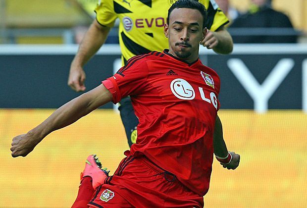 
                <strong>TOP: Karim Bellarabi</strong><br>
                Keiner ist schneller als Karim Bellarabi: Der Leverkusener erzielt gegen Borussia Dortmund das schnellste Tor der Bundesliga-Geschichte. Nach nur neun Sekunden zappelt der Ball bereits im Netz.
              