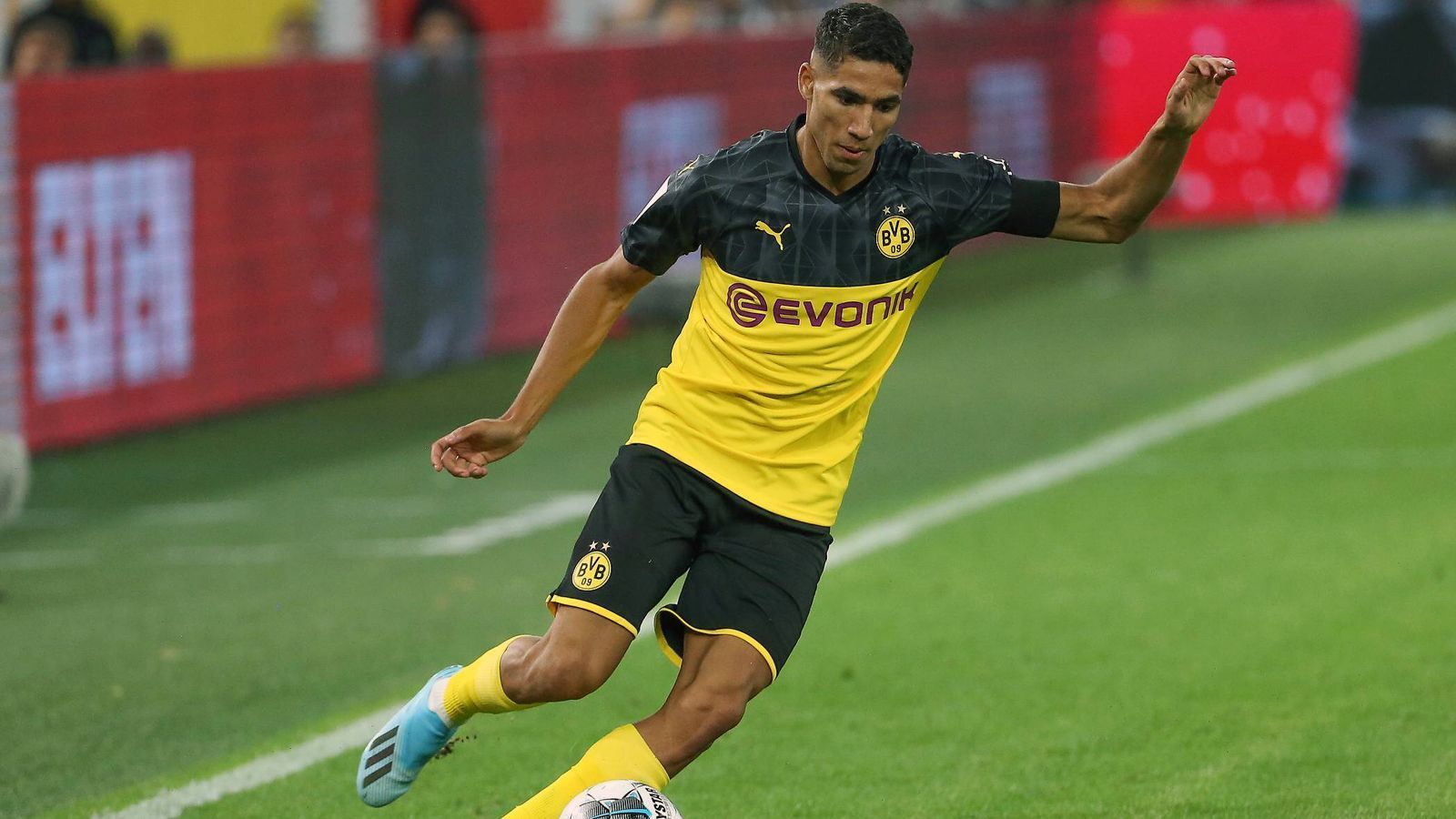 
                <strong>Achraf Hakimi</strong><br>
                Kommt in der 76. Minute für Sancho. Ohne Note
              