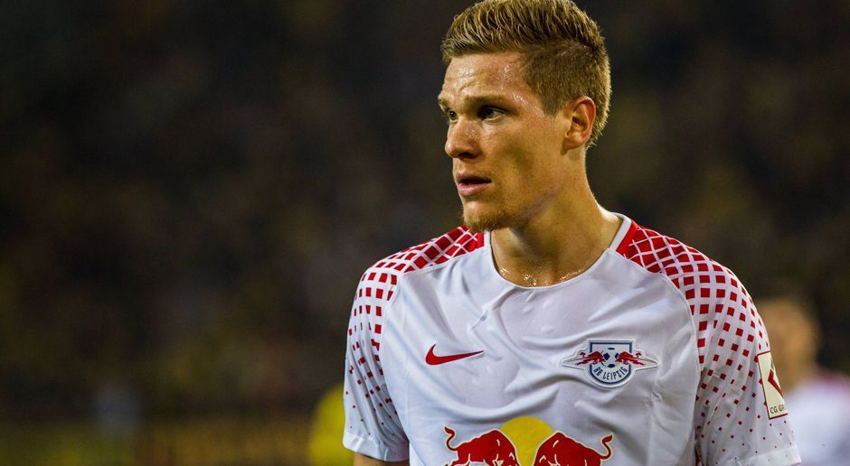 
                <strong>Marcel Halstenberg</strong><br>
                Bereitet das 1:1 mit einem starken Kopfball vor, hat als Linksverteidiger aber seine liebe Mühe mit Yarmolenko, der immer wieder für Gefahr sorgt. Offensiv bis auf die Torvorlage im Schatten seiner Vorderleute. In der Nachspielzeit schenkt der hüftsteife Halstenberg Aubameyang die Riesenchance zum Ausgleich. ran-Note: 4
              