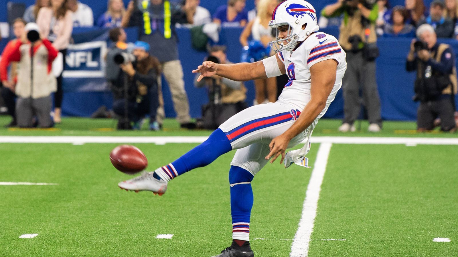 
                <strong>Platz 24: Corey Bojorquez (Buffalo Bills)</strong><br>
                Jahresverdienst: 570.000 DollarGesamtwert des aktuellen Vertrages: 1.710.000 DollarBisheriger Karriere-Verdienst: 988.048 Dollar
              