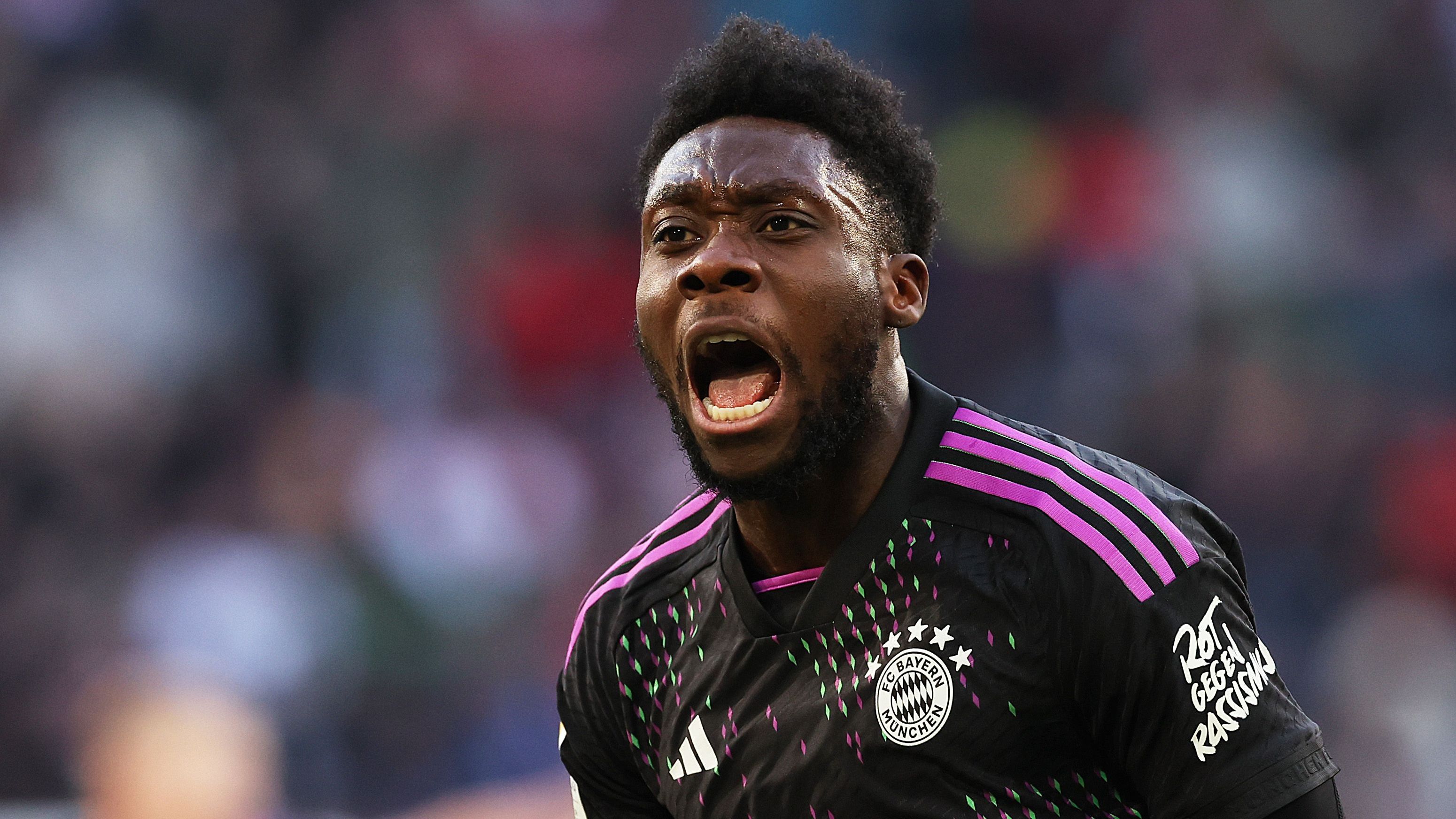 <strong>Alphonso Davies</strong><br>Der Kanadier kommt nach 64 Minuten für Guerreiro, um aus der nominellen Fünferkette heraus über links mehr Druck nach vorne zu machen. Macht zudem defensiv seine Seite dicht. <strong><em>ran</em>-Note: 3</strong>