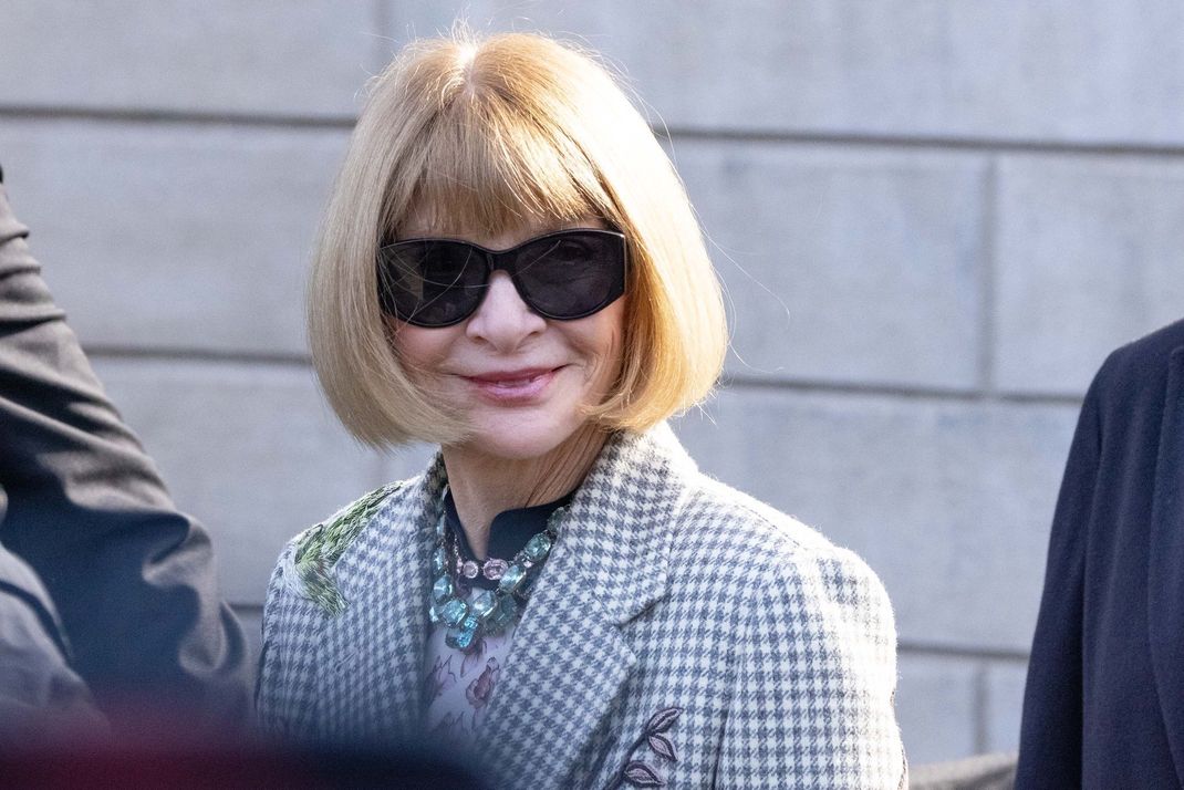 Modeikone Anna Wintour prägte die Modezeitschrift "Vogue" als Chefredakteurin 40 Jahre lang, machte sie zum stilgebenden Medium.
