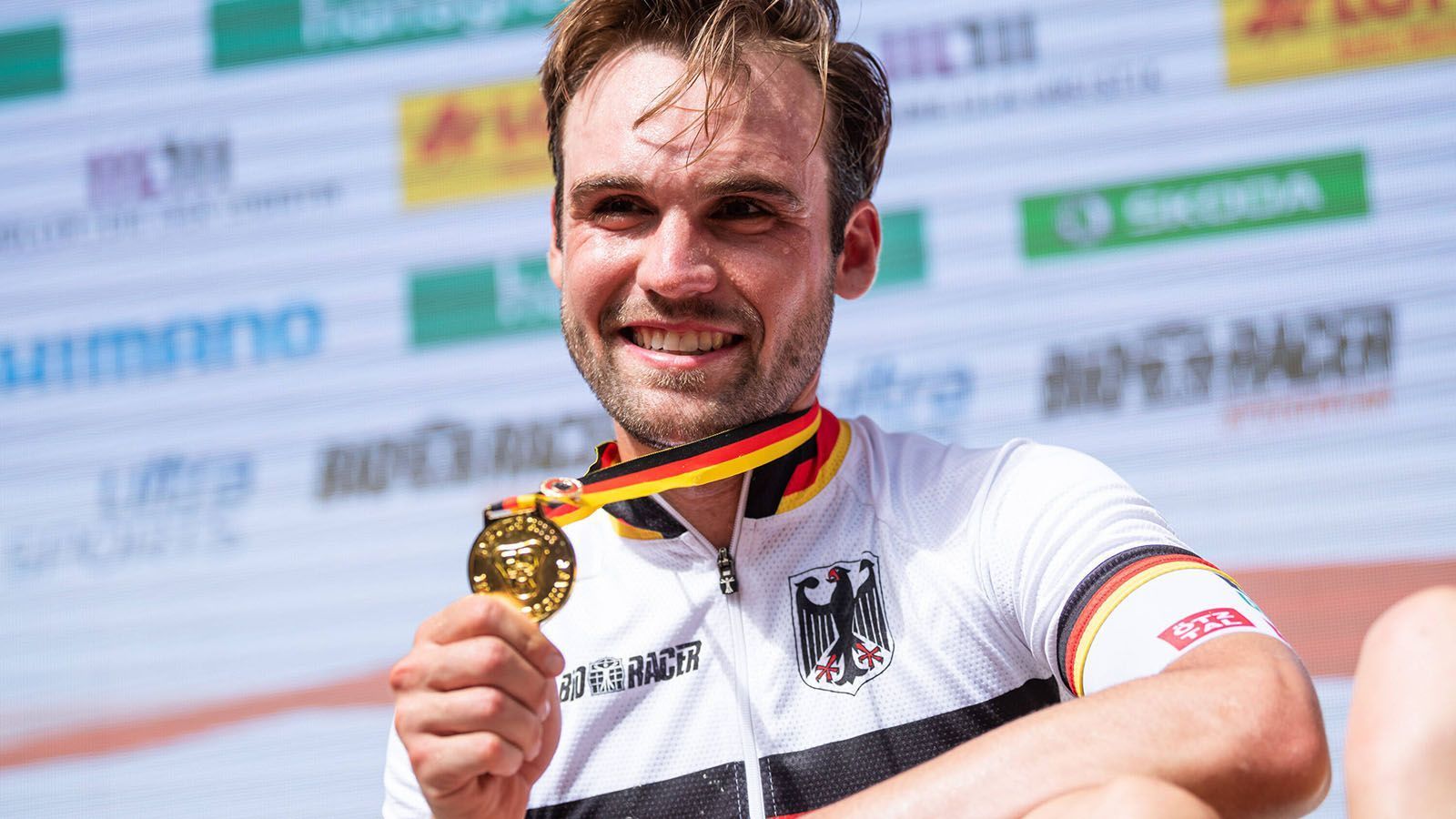 
                <strong>Maximilian Schachmann (Rad)</strong><br>
                Auf der Straße ruhen die größten Hoffnungen in Maximilian Schachmann, der die Tour de France ausließ, um sich ideal auf das Straßenrennen von Tokio vorzubereiten. 
              