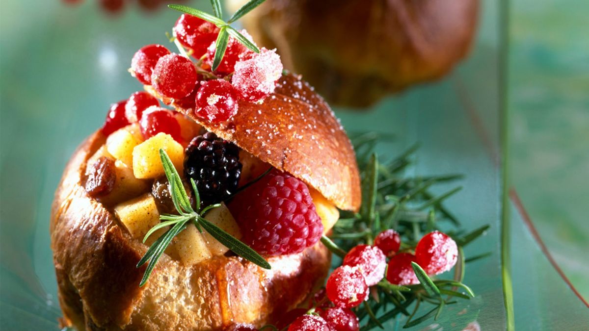 Enie backt: Rezept-Bild Brioche mit Beeren