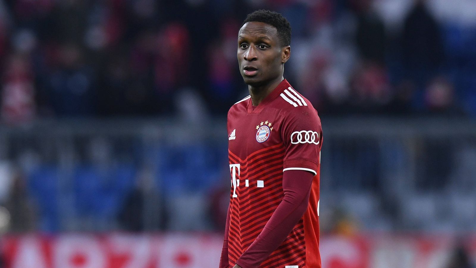 
                <strong>Bouna Sarr (FC Bayern München/Senegal, 13 A-Länderspiele)</strong><br>
                Bayern-Star Sadio Mane kann nicht gemeinsam mit seinem Landsmann und zugleich Teamkollegen Bouna Sarr zur WM fahren. Wie die "L'Equipe" berichtet, wurde der Rechtsverteidiger zuletzt aufgrund anhaltender Patellasehnen-Probleme am Knie operiert und fällt länger aus. Der Senegalese, der vor ein paar Monaten noch den Afrika-Cup gewinnen konnte, soll demnach sogar für die WM in Katar ausfallen und wird auch dem FC Bayern vor dem Jahreswechsel nicht mehr zur Verfügung stehen.
              