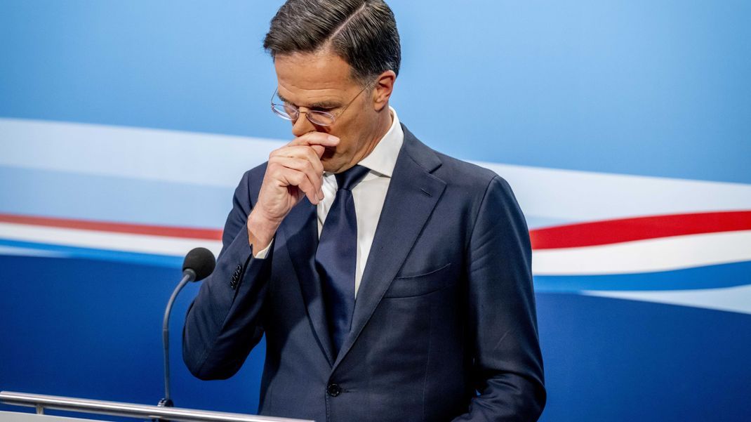 Mark Rutte, Ministerpräsident der Niederlande, spricht nach dem wöchentlichen Ministerrat zur Presse. 