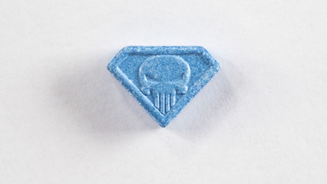 Die "Blue Punisher"-Pillen gelten als lebensgefährliche, illegale Drogen. (Symbolbild)