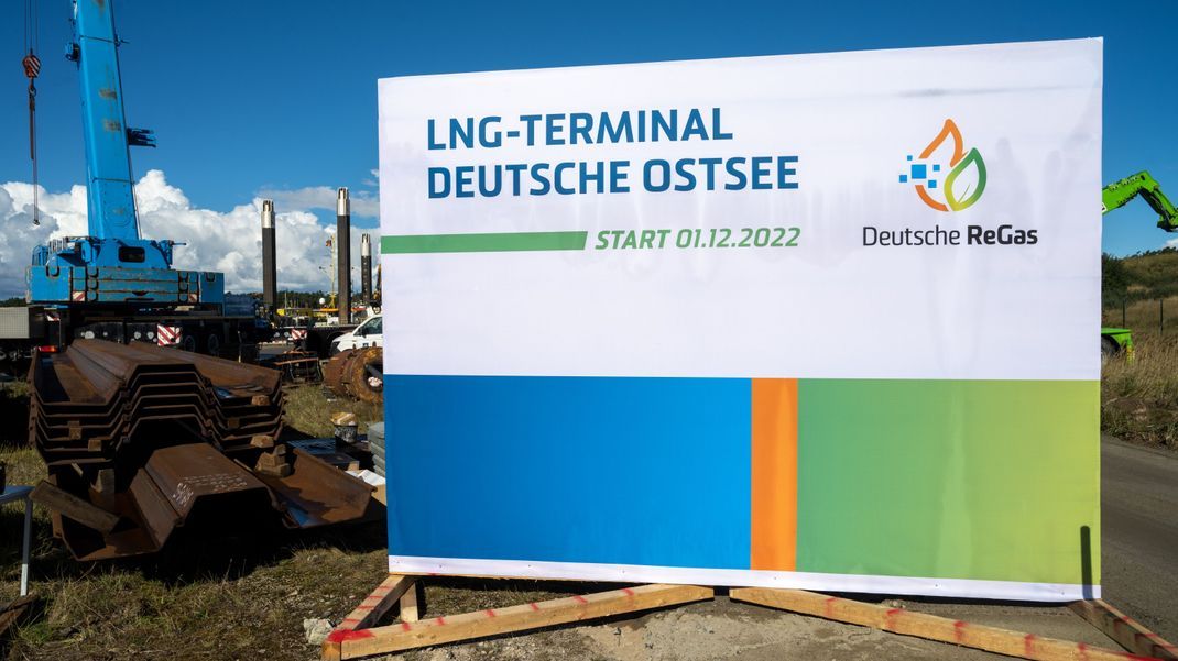 Bau eines LNG-Terminals in Ludmin an der Ostesee.