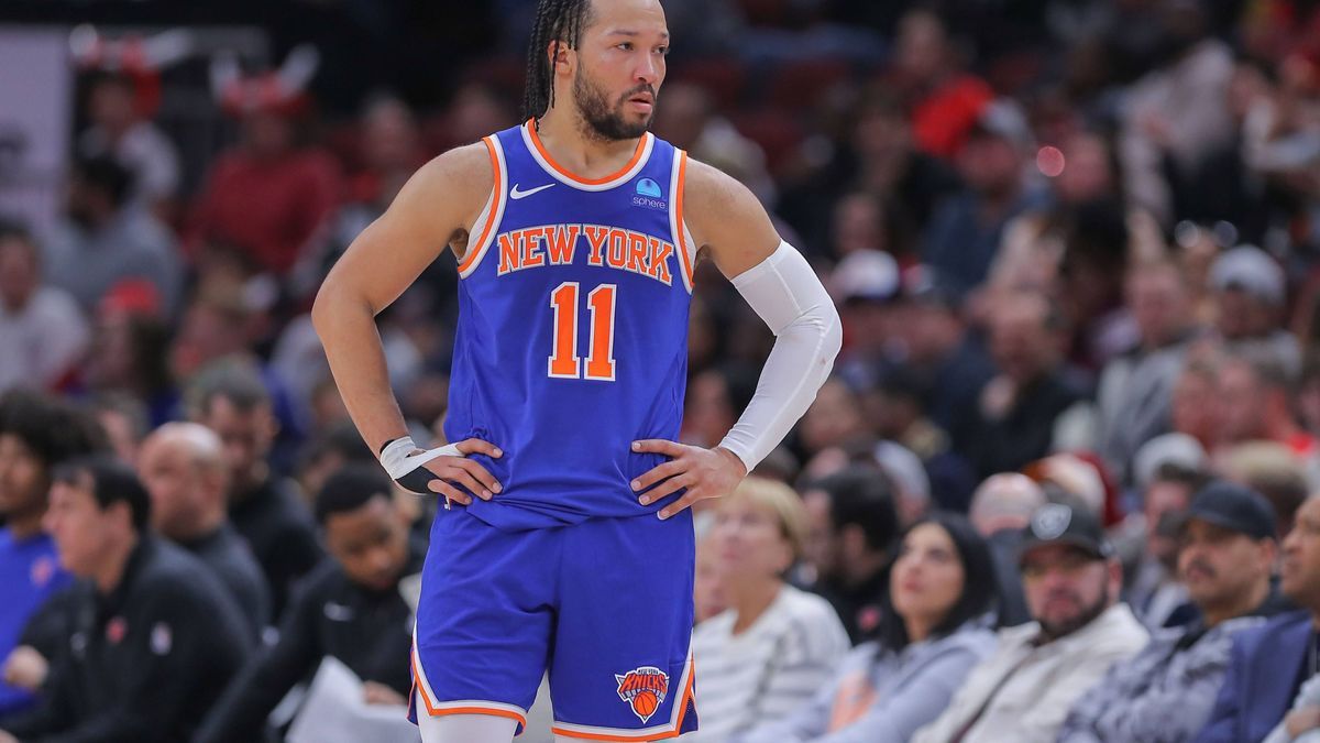 CHICAGO, IL - APRIL 09: Jalen Brunson 11 of the New York Knicks looks on during a game against the Chicago Bulls at the United Center on April 9,2024 in Chicago. (Photo by Melissa Tamez Icon Sports...