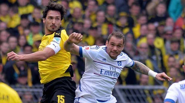 
                <strong>Mats Hummels</strong><br>
                Mats Hummels: Mr. Zuverlässig beim BVB! Ohne ihn wäre der BVB nach einem Bender-Bock wohl in Rückstand geraten. Verlor in der ersten Halbzeit keinen (!) Zweikampf. Bereitete zudem das 1:0 durch Pulisic vor. ran-Note: 2.
              