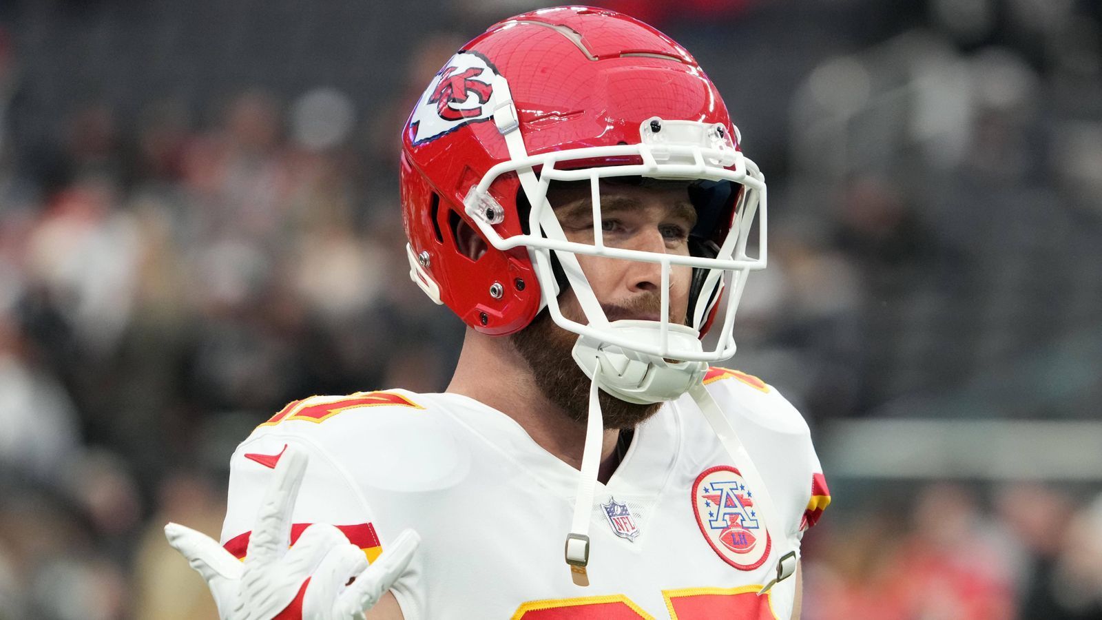 
                <strong>Travis Kelce</strong><br>
                Position: Tight EndTeam: Kansas City Chiefs
              