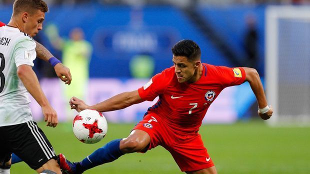 
                <strong>Hat Paris St. Germain einen Plan B?</strong><br>
                Offenbar ja! PSG soll neben Neymar auch an Alexis Sanchez vom FC Arsenal baggern. Dessen Vertrag bei den Gunners läuft noch bis 2018. Die Ablöse und das Gehalt des Chilenen könnten die Franzosen ohne Frage stemmen.
              