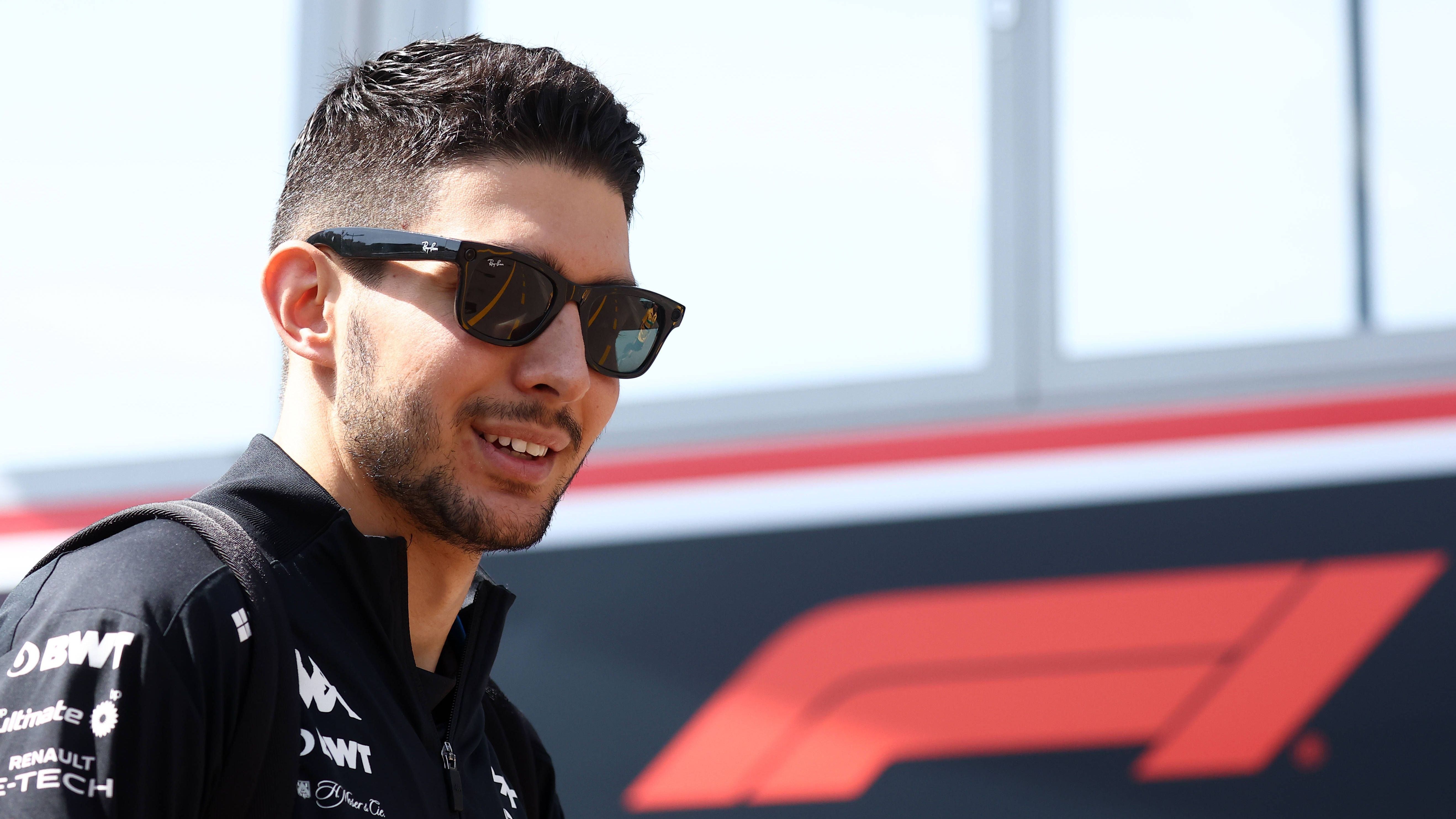 <strong>Esteban Ocon (Alpine)</strong><br>Neu auf dem Markt ist nach dem Aus bei Alpine zum Saisonende auch Esteban Ocon. Er wird als früherer Mercedes-Junior möglicherweise eine Außenseiter-Option bei den Silberpfeilen sein. Ansonsten ist er bei den Mittelfeld-Teams als verlässlich schneller Fahrer automatisch eine Option.