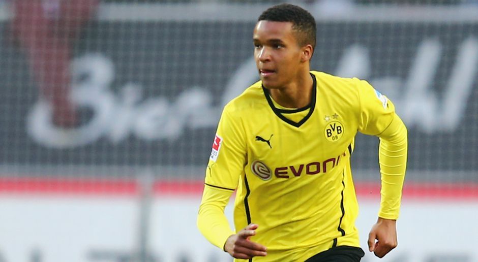 
                <strong>Platz 9: Marian Sarr (Borussia Dortmund) - 18 Jahre, 315 Tage</strong><br>
                Platz 9: Marian Sarr (Borussia Dortmund) - 18 Jahre, 315 Tage. Sarr lief am 11. Dezember 2013 das erste Mal für den BVB auf. Klopp brachte ihn im Champions-League-Spiel gegen Olympique Marseille.
              