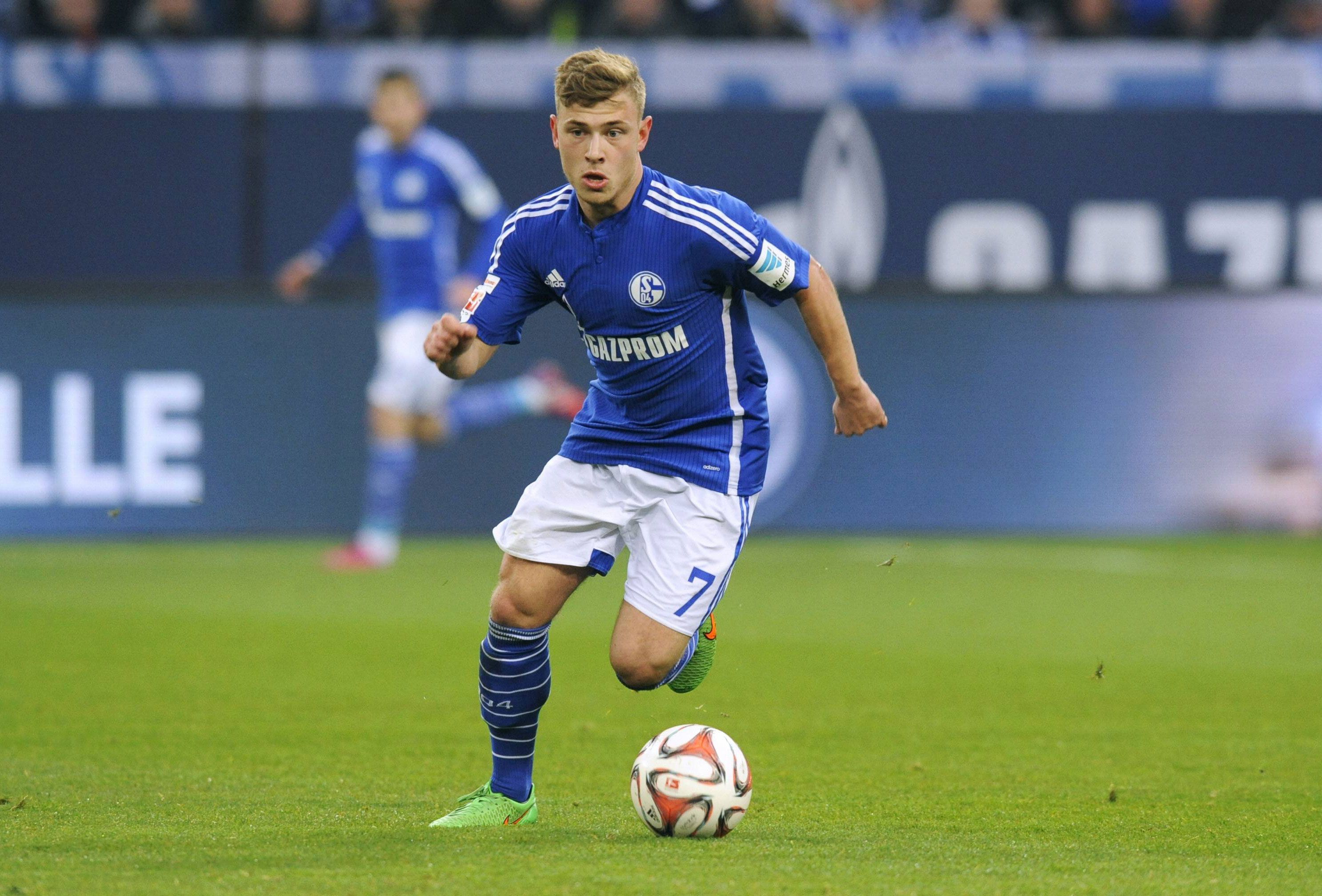 
                <strong>Max Meyer</strong><br>
                Max Meyer ist beinahe kein Talent mehr, so konstant und gesetzt wirkt er bei Schalke 04. Jedoch ist der Spielmacher erst 19 Jahre jung und wird wohl keinen Weg um die deutsche Nationalelf in naher Zukunft finden. Ein weiterer Spieler aus der "Knappenschmiede".
              