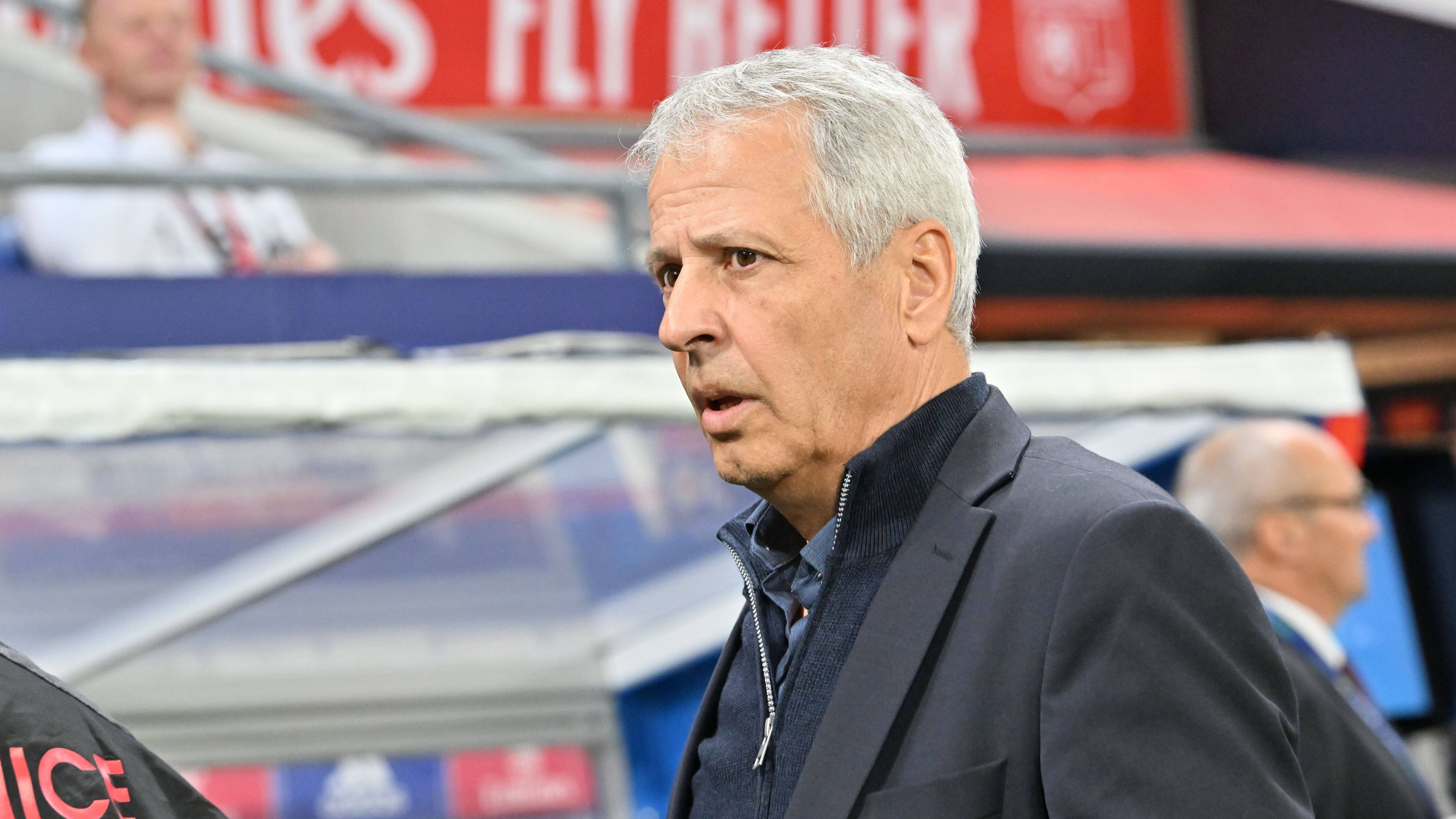 <strong>Lucien Favre (vereinslos)</strong><br>Und nun? Womöglich suchen die Bayern einen "Übergangstrainer", da ab 2025 sowohl Xabi Alonso als auch Jürgen Klopp wieder verfügbar sein könnten. Der Name Lucien Favre wurde in der Vergangenheit genannt. Der 66-Jährige ist jedoch seit über einem Jahr ohne Job, im Januar 2023 wurde er bei der OGC Nizza wegen Erfolglosigkeit entlassen.