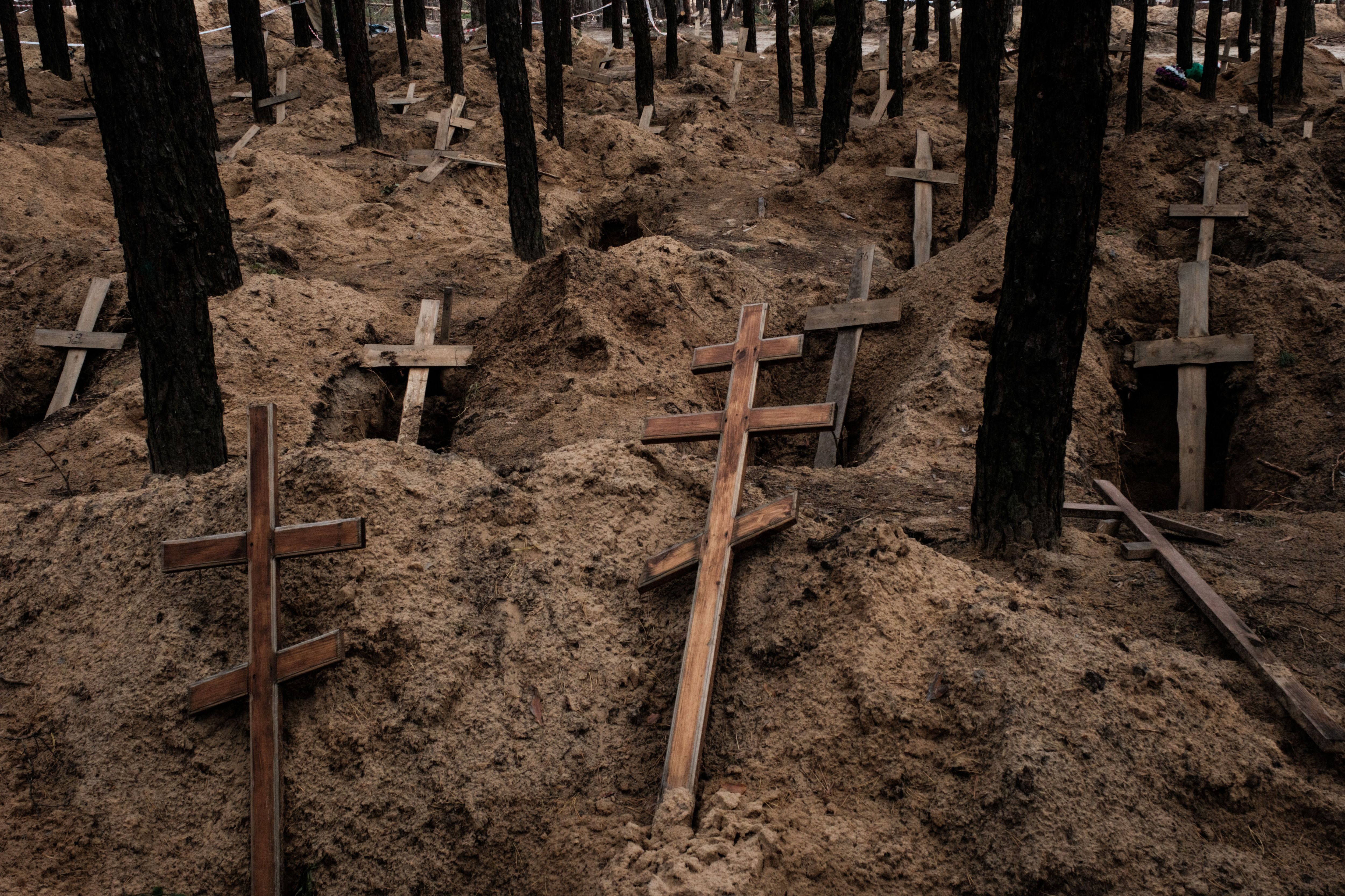 25. September: Nach dem Ende der russischen Besatzung wurden in der Region Charkiw Massengräber entdeckt.  