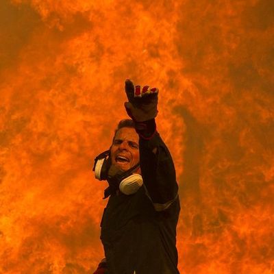 Flammeninferno in Griechenland – in Südeuropa kämpfen Einsatzkräfte an vielen Orten gegen lebensgefährliche Brände.