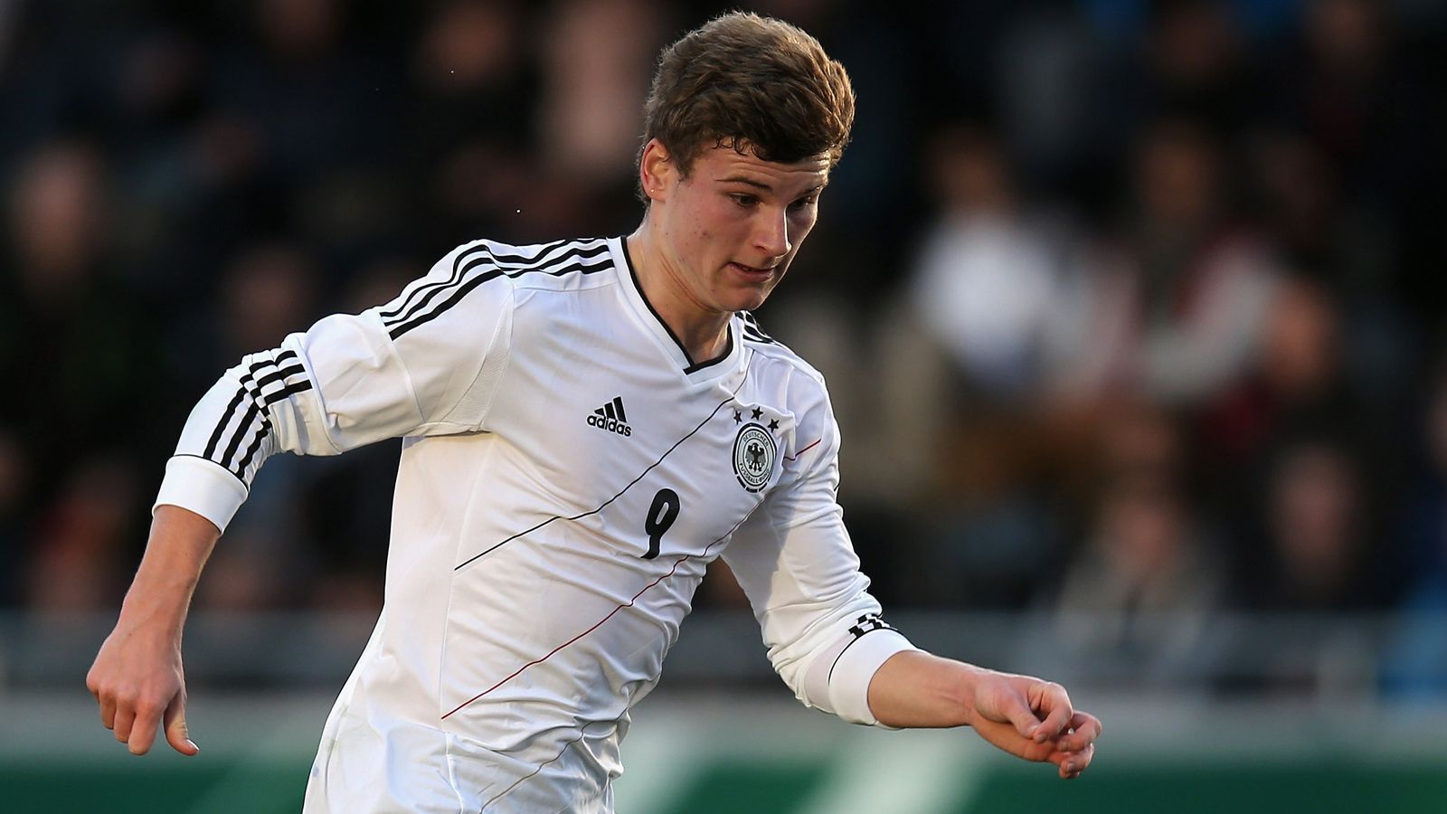 
                <strong>Timo Werner</strong><br>
                U17-Debüt: 04.05.2012U17-Spiele/Tore: 18/16 A-Nationalmannschaft-Debüt: 22.03.2017A-Nationalmannschaft-Spiele/Tore: 24/9
              