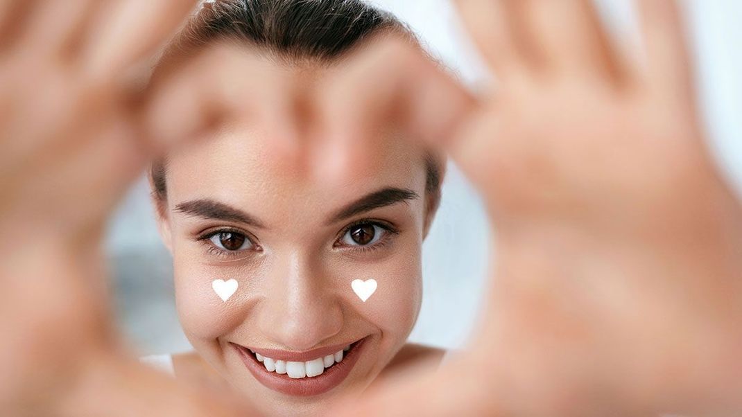 Lassen sich unschöne Augenringe einfach wegtätowieren? Wir haben die Fakten zum Beauty-Thema "Permanent Concealer" für euch zusammengestellt.