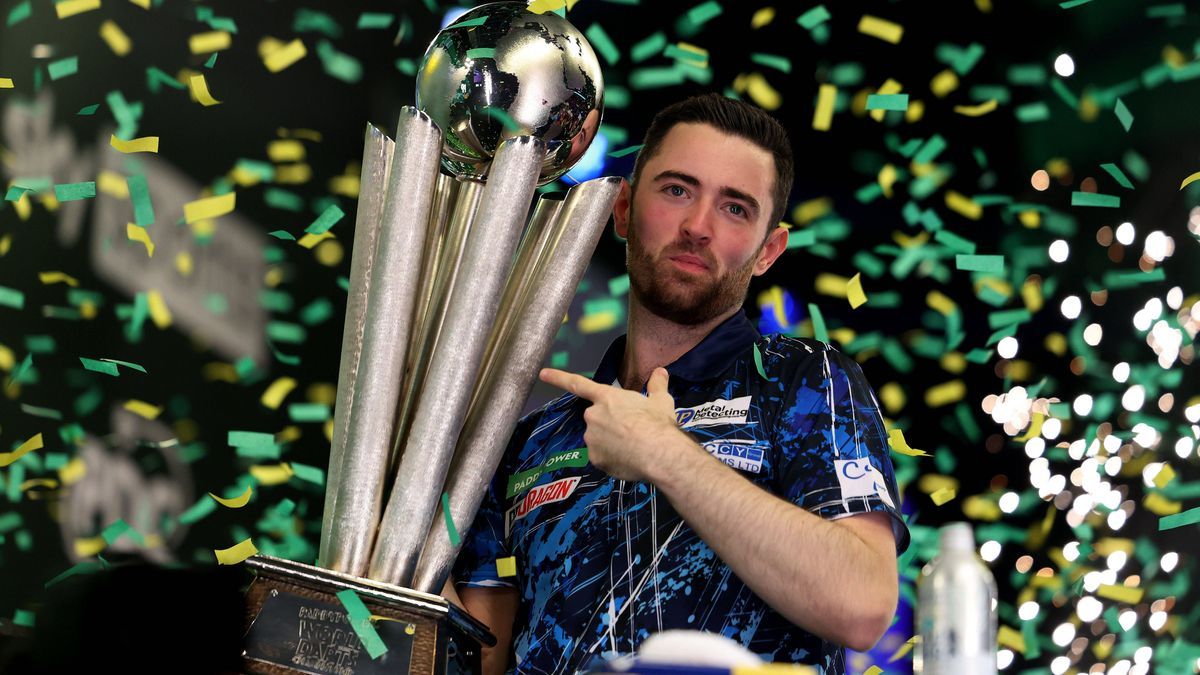 3rd January 2024, Alexandra Palace, London, England; 2023 24 PDC Paddy Power World Darts Championships Day 16, Final; Luke Humphries celebrates with The Sid Waddell Trophy PUBLICATIONxNOTxINxUK Act...