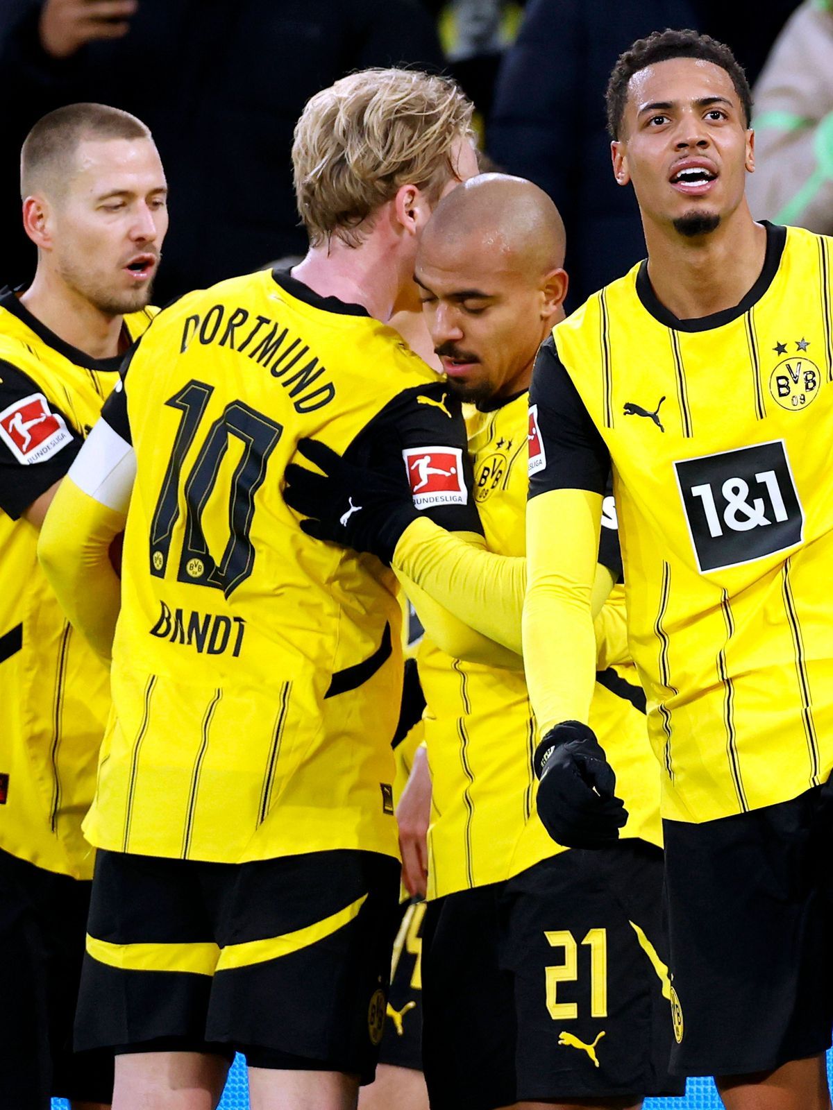 NMECHA Felix Team BVB jubelt nach seinem Tor zum 2 : 0 DFL Bundesliga Saison 2024 - 2025 BL Spiel Borussia Dortmund - SC Freiburg 4 : 0 am 23.11.2024 in Dortmund DFL REGULATIONS PROHIBIT ANY USE OF...