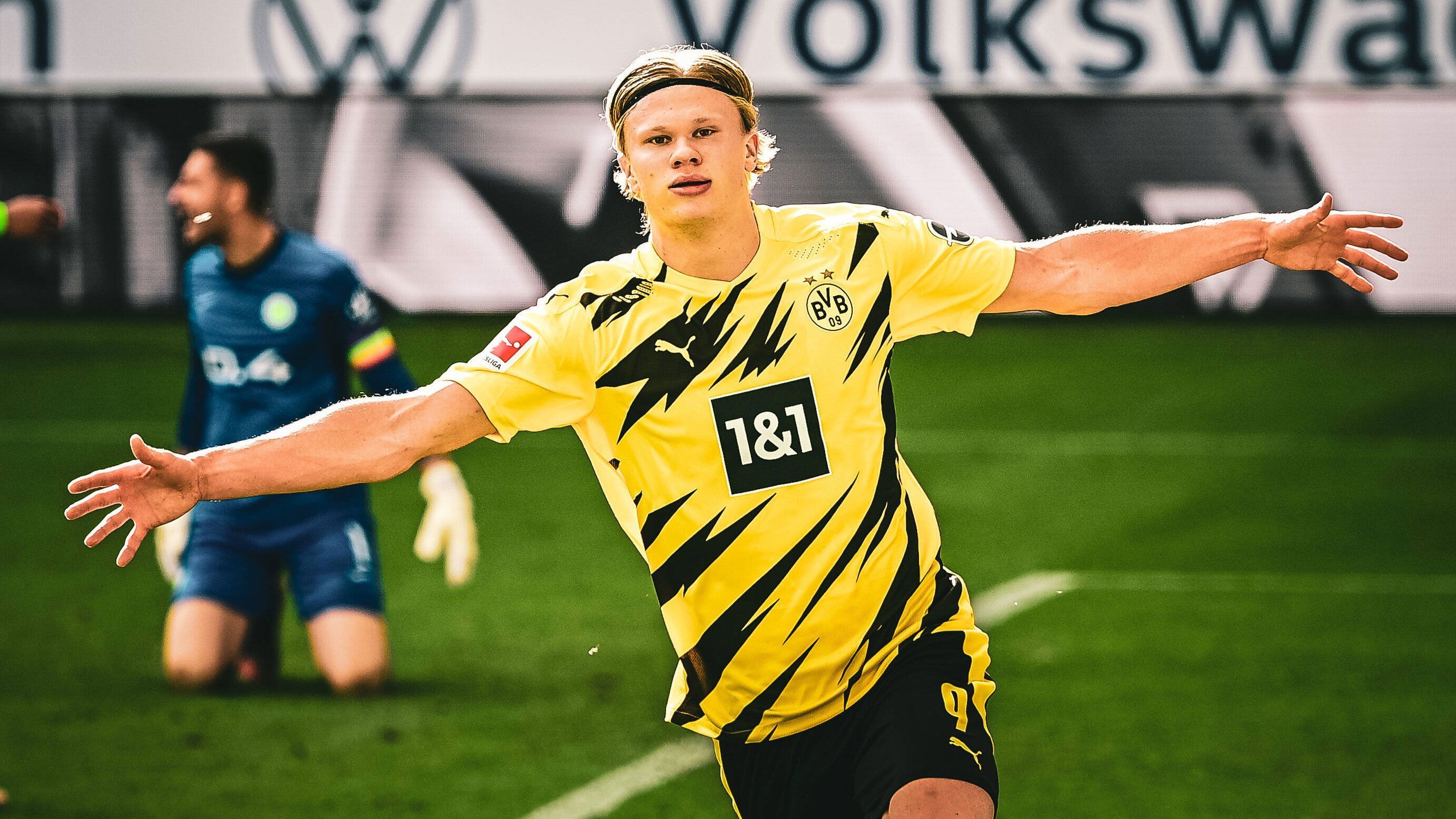 
                <strong>Erling Haaland (Borussia Dortmund)</strong><br>
                Auch bei dem Norweger stehen wieder die beiden großen KLubs aus Madrid und Barcelona ganz oben auf dem Zettel, wobei die Katalanen sich wohl eher auf andere Probleme konzentrieren werden - sei es Lionel Messi zu halten oder ihre brüchige Finanzlage in den Griff zu bekommen. Ob Haaland, der auch mit den Bayern in Verbindung gebracht wird, womöglich sogar auf einen Wechsel pocht, muss sich in den nächsten Wochen und Monaten zeigen. Klar ist: Macht einer der drei Top-Stars den ersten Schritt, wird das auch immense Auswirkungen auf die beiden anderen haben. Wir warten ab und bleiben für euch am Ball!
              