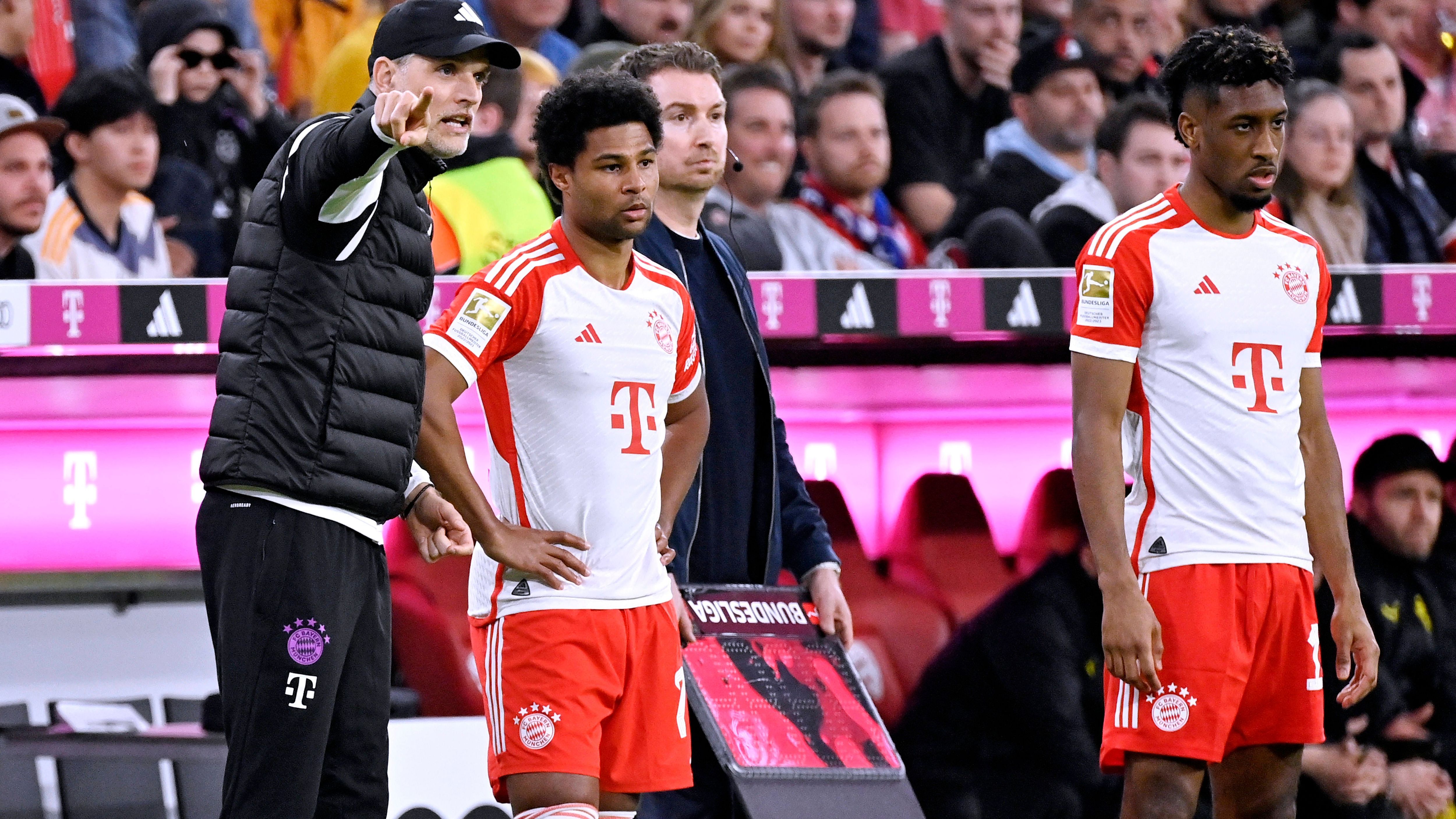 <strong>Verlierer: Serge Gnabry und Kingsley Coman</strong><br>Eigentlich war Gnabry auf dem besten Weg, sich für die kommende Saison zu empfehlen. Dann stoppte ihn eine Verletzung. Erneut. Er dürfte damit im Sommer zu den Wackelkandidaten zählen. Ebenso wie Kingsley Coman, der eine bewegte Karriere beim FCB hinlegt, aber ebenfalls ständig mit Ausfallzeiten zu kämpfen hat.