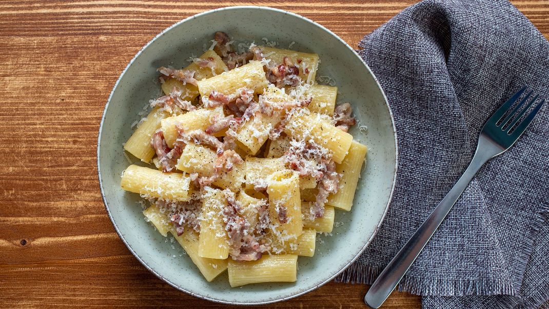 Perfekt für den Frühling: Leichte Carbonara ohne Sahne