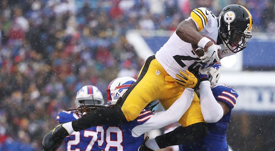 
                <strong>Platz 10: Pittsburgh Steelers (8:5 / Vorwoche: Neu in Top 10)</strong><br>
                Der Auftritt der Steelers bei den Bills wurde zur großen Le'Veon-Bell-Show. Im Schneegestöber des New Era Fields raste der Running Back zu ganzen drei Rushing-Touchdowns. Mit insgesamt 236 Rushing-Yards setzte er eine neue persönliche Bestmarke. Bells starker Auftritt sorgte auch dafür, dass die schlechte Leistung von Ben Roethlisberger nicht ins Gewicht fiel. 
              