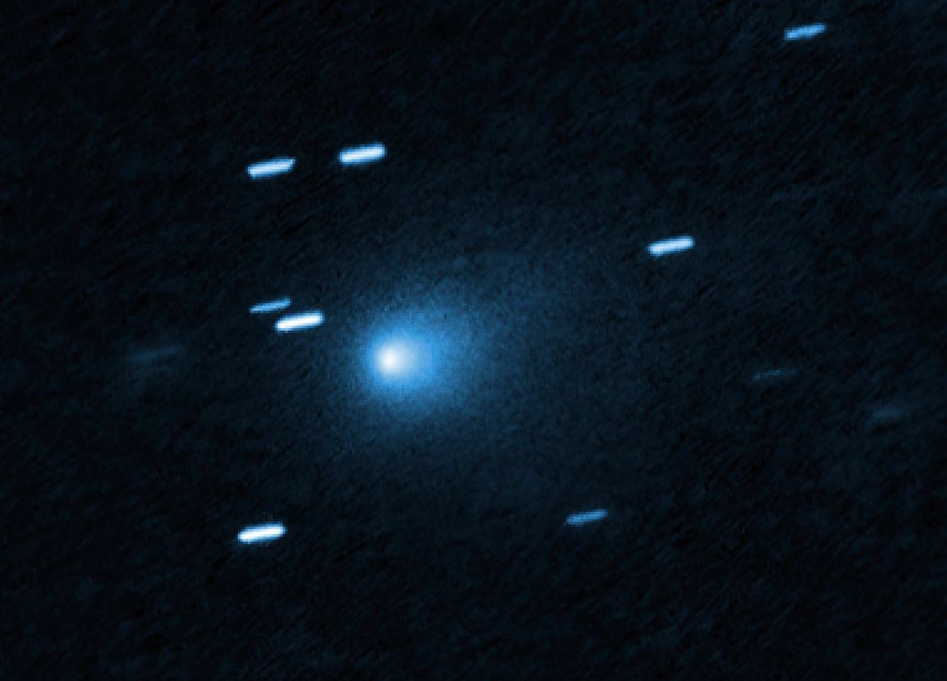 Dieses von der NASA und der Europäischen Weltraumorganisation zur Verfügung gestellte Bild zeigt ein von Hubble aufgenommenes Bild des interstellaren Kometen 3I/ATLAS am 21. Juli 2025.